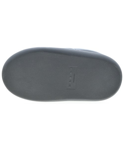 MARNI รองเท้าผ้าใบ