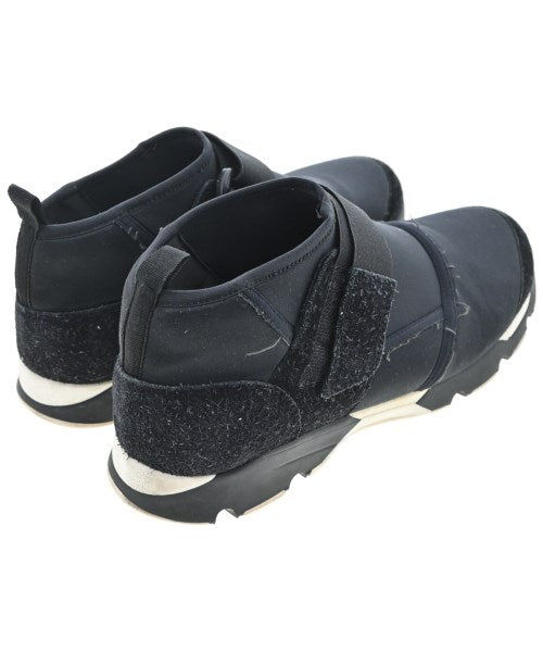 MARNI รองเท้าผ้าใบ