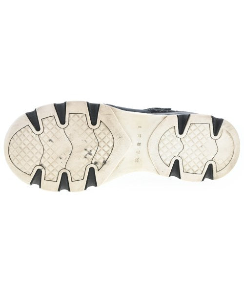 MARNI รองเท้าผ้าใบ