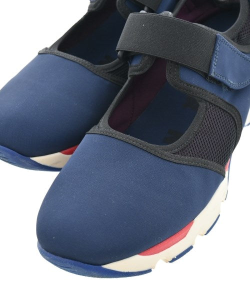 MARNI รองเท้าผ้าใบ