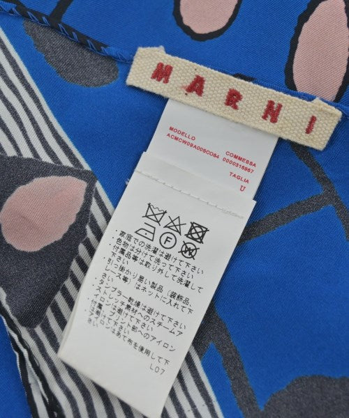 MARNI ผ้าคลุมไหล่
