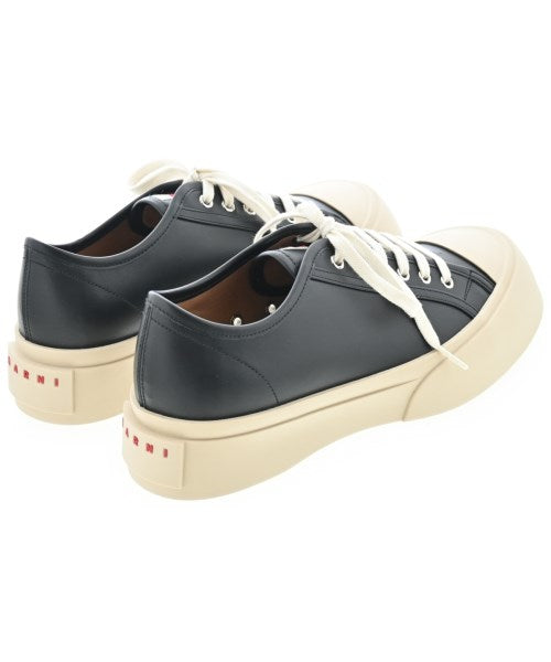MARNI รองเท้าผ้าใบ