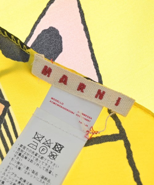 MARNI ผ้าพันคอ