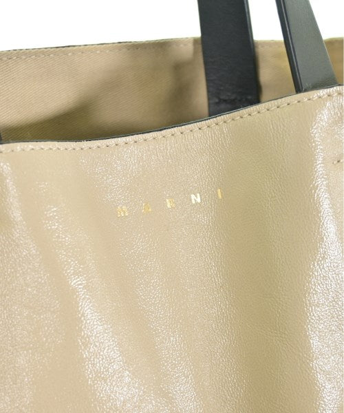 MARNI กระเป๋าถือขนาดใหญ่
