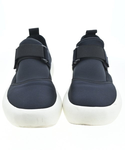 MARNI รองเท้าผ้าใบ