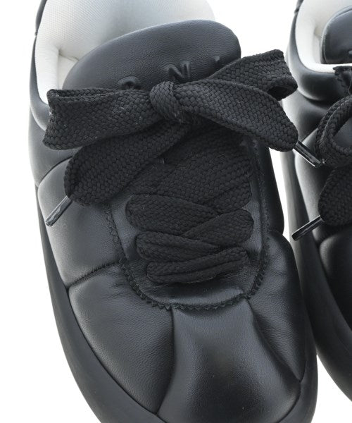 MARNI รองเท้าผ้าใบ