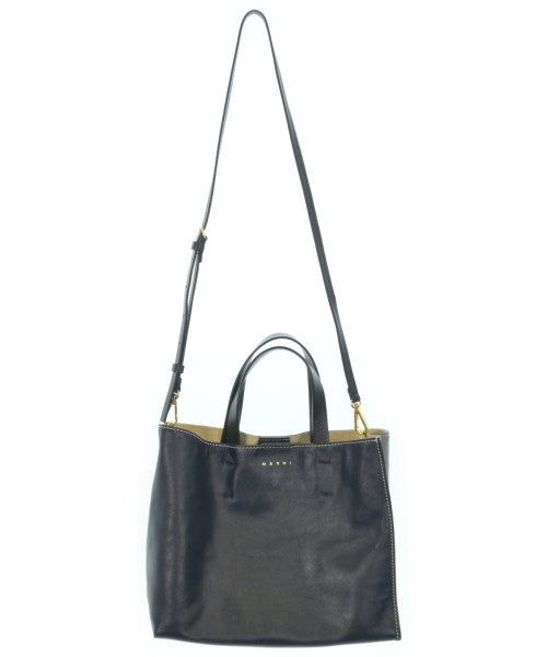 MARNI กระเป๋าถือขนาดใหญ่