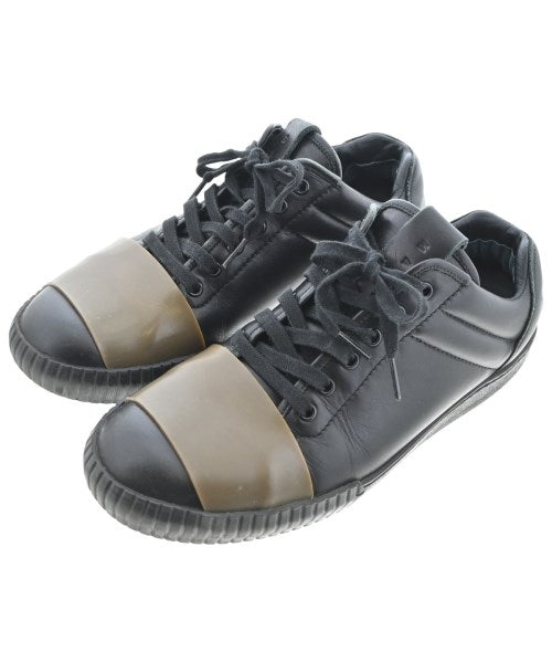 MARNI รองเท้าผ้าใบ