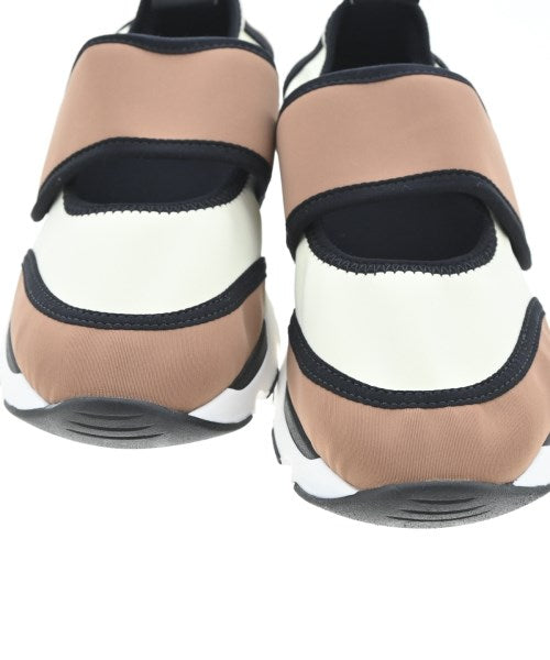 MARNI รองเท้าผ้าใบ