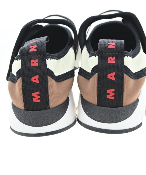 MARNI รองเท้าผ้าใบ