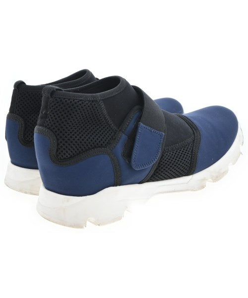 MARNI รองเท้าผ้าใบ