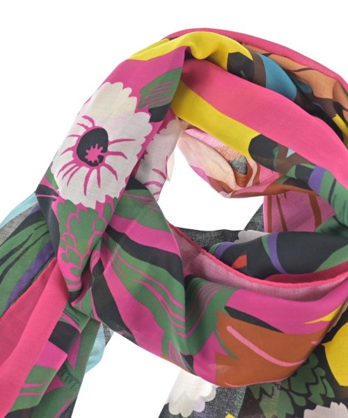 MARNI ผ้าพันคอ