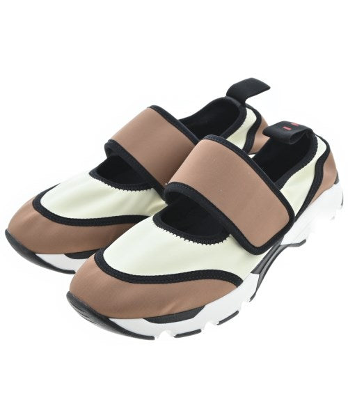 MARNI รองเท้าผ้าใบ