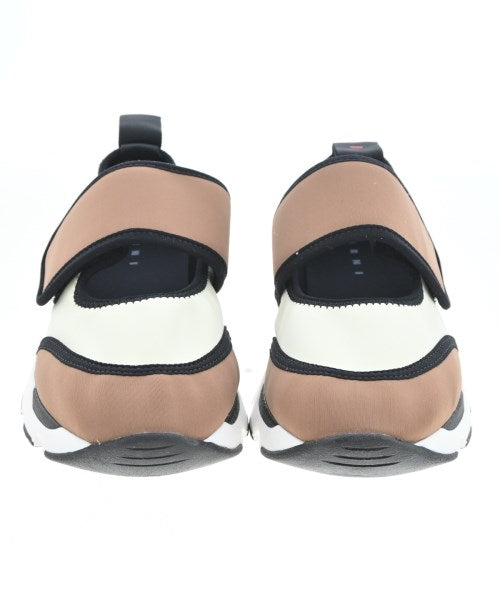MARNI รองเท้าผ้าใบ