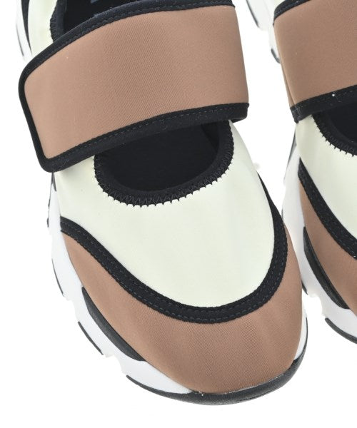 MARNI รองเท้าผ้าใบ