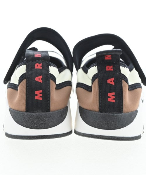 MARNI รองเท้าผ้าใบ
