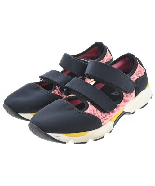 MARNI รองเท้าผ้าใบ