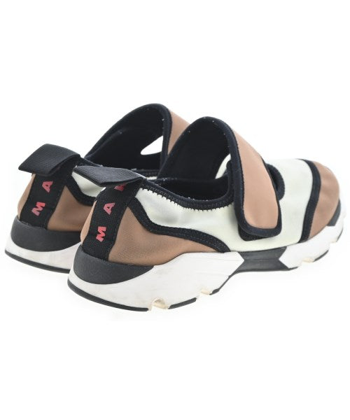 MARNI รองเท้าผ้าใบ