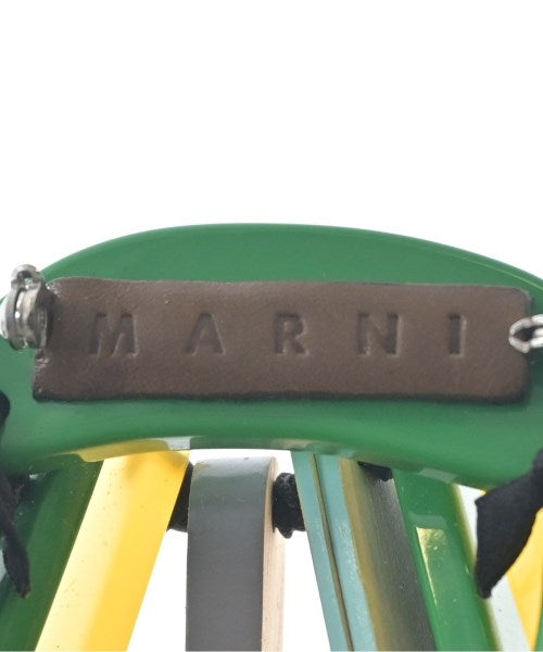 MARNI เข็มกลัด/ดอกไม้ติดเสื้อ