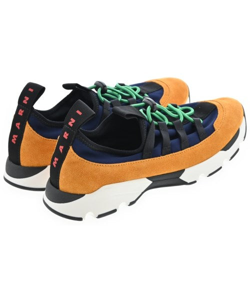 MARNI รองเท้าผ้าใบ
