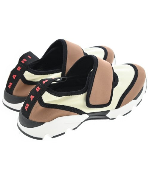 MARNI รองเท้าผ้าใบ