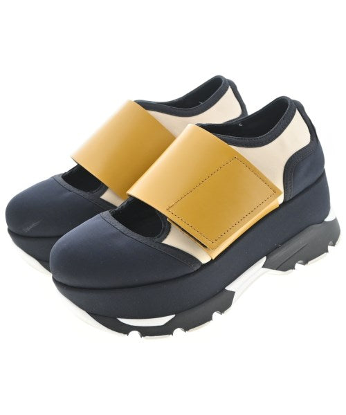MARNI รองเท้าผ้าใบ