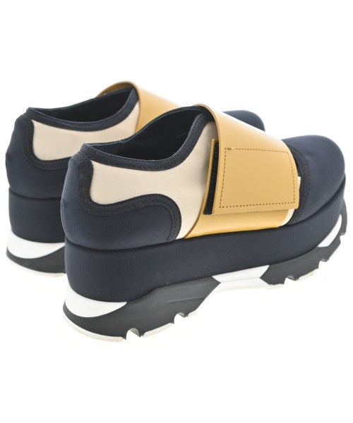 MARNI รองเท้าผ้าใบ