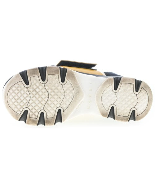 MARNI รองเท้าผ้าใบ