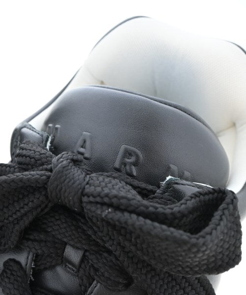 MARNI รองเท้าผ้าใบ