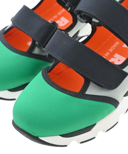 MARNI รองเท้าผ้าใบ