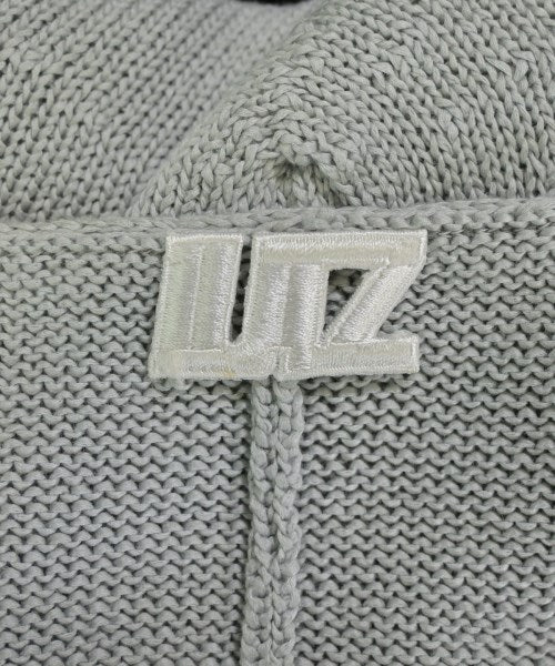 LUTZ เสื้อแขนกุด