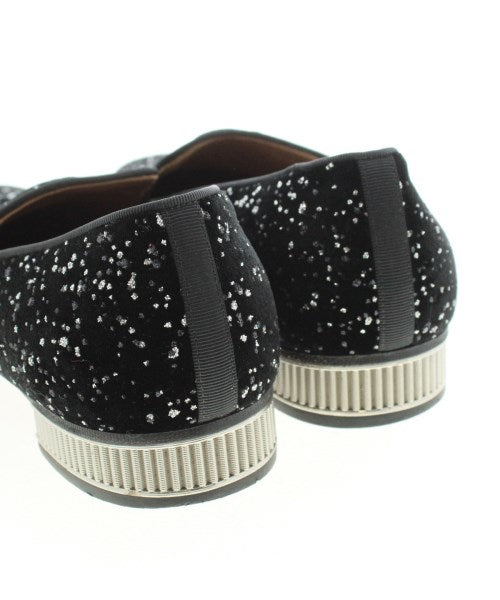 Christian Louboutin รองเท้าสวมทางการ