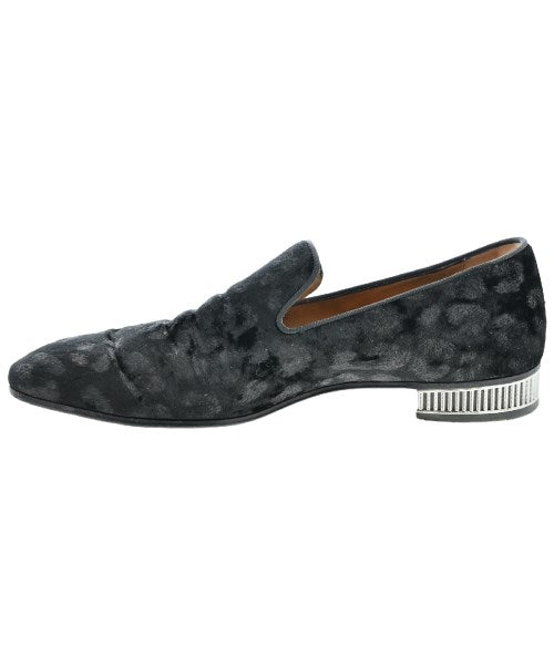 Christian Louboutin รองเท้าสวมทางการ