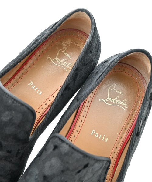 Christian Louboutin รองเท้าสวมทางการ