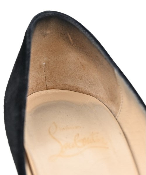 Christian Louboutin รองเท้าส้นสูง