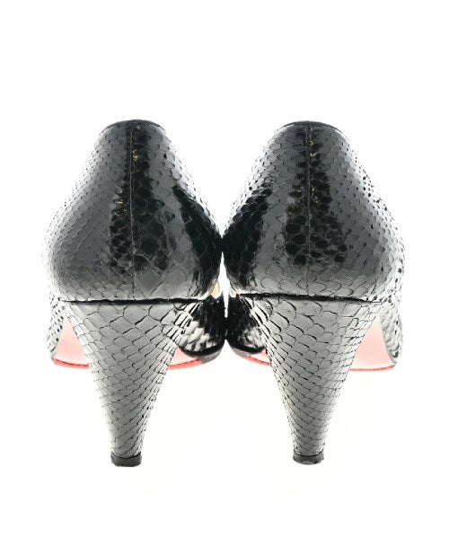 Christian Louboutin รองเท้าส้นสูง
