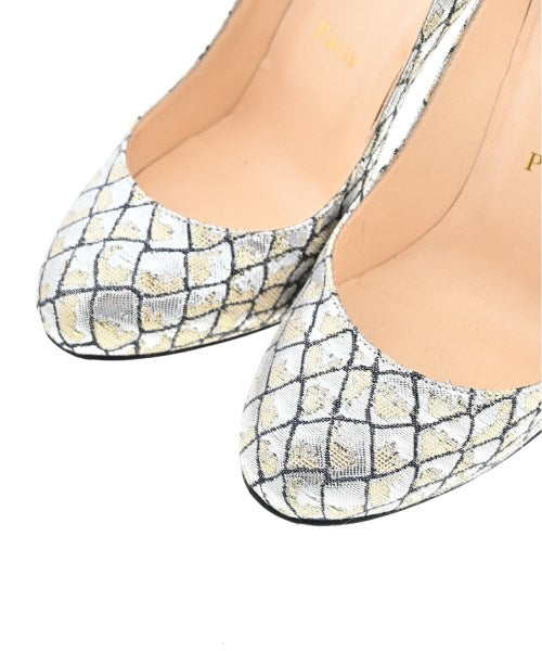 Christian Louboutin รองเท้าส้นสูง