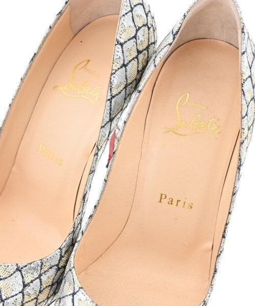Christian Louboutin รองเท้าส้นสูง