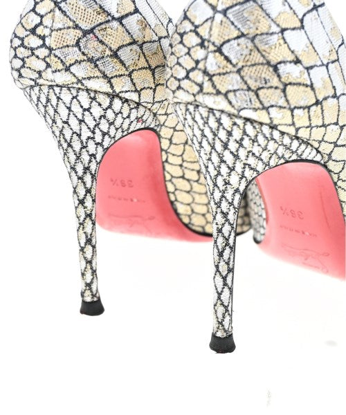 Christian Louboutin รองเท้าส้นสูง