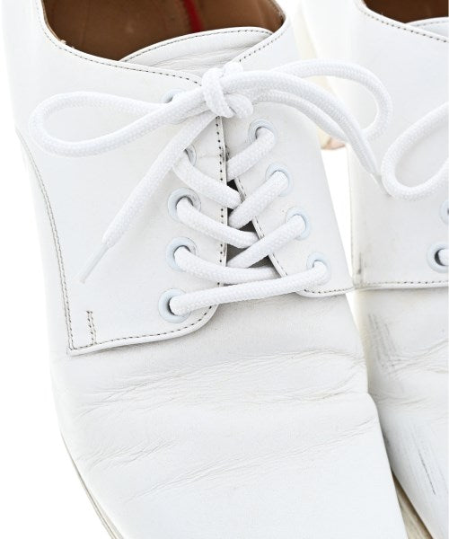 Christian Louboutin รองเท้าสวมทางการ