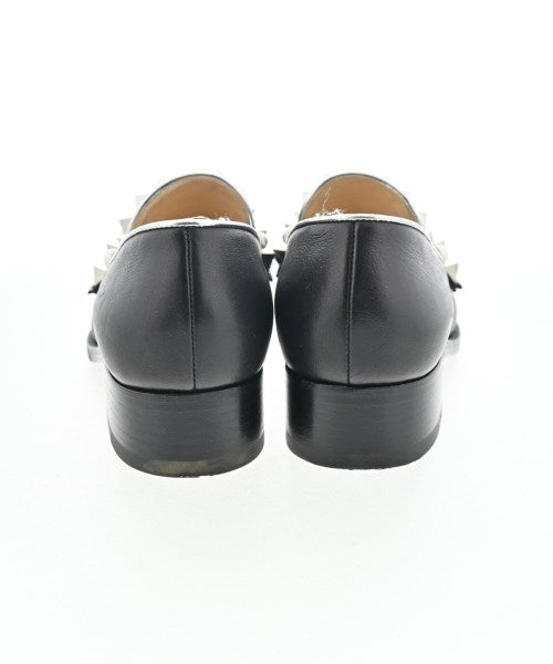 Christian Louboutin รองเท้าสวมทางการ