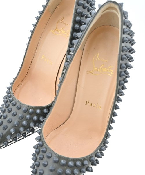 Christian Louboutin รองเท้าส้นสูง