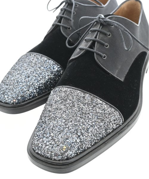 Christian Louboutin รองเท้าสวมทางการ
