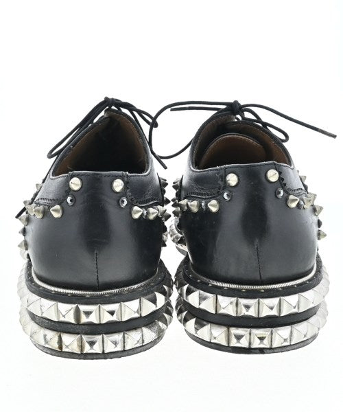 Christian Louboutin รองเท้าสวมทางการ