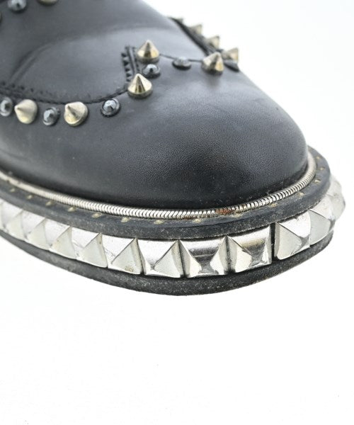 Christian Louboutin รองเท้าสวมทางการ