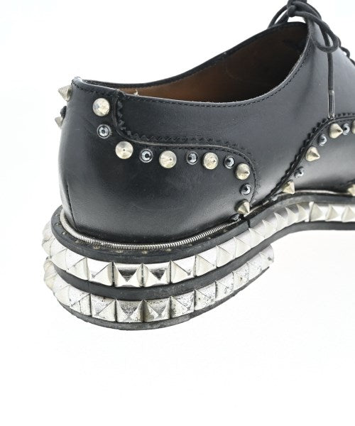 Christian Louboutin รองเท้าสวมทางการ