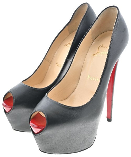 Christian Louboutin รองเท้าส้นสูง