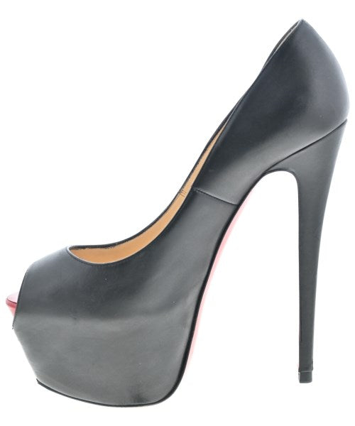 Christian Louboutin รองเท้าส้นสูง