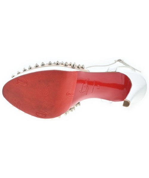 Christian Louboutin รองเท้าส้นสูง