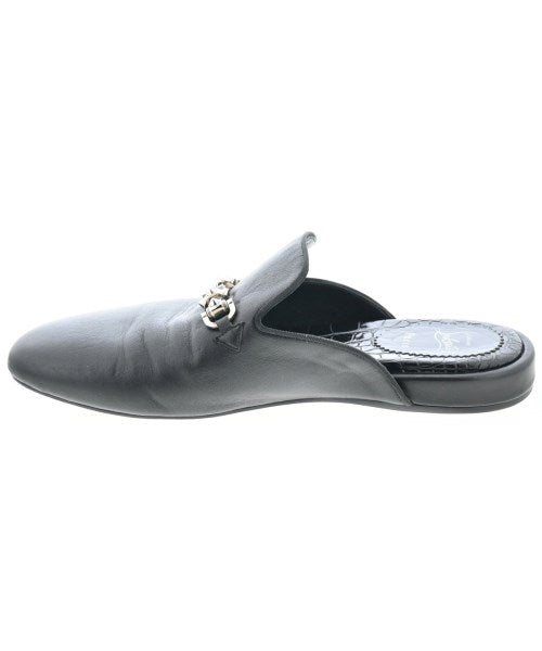 Christian Louboutin รองเท้าสวมทางการ